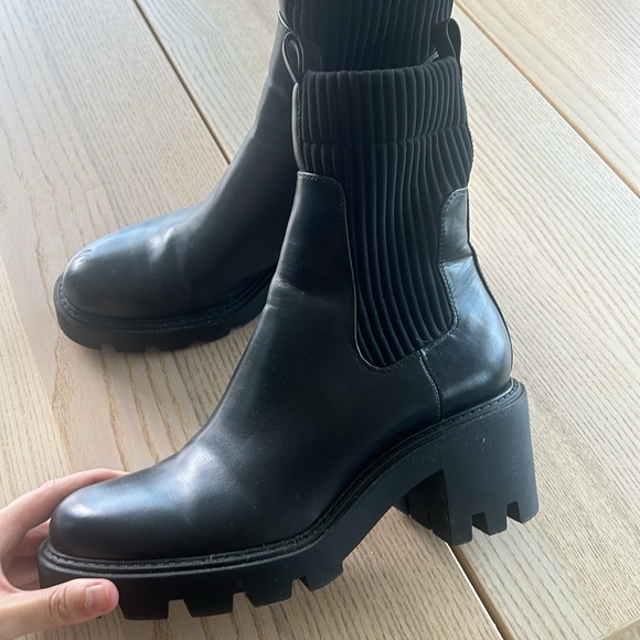 SOCK STYLE HEELED ANKLE BOOTS WITH LUG SOLES - Picture 4 of 7